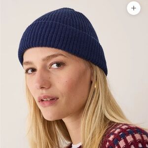 NEW loop cashmere beanie in midnight blue